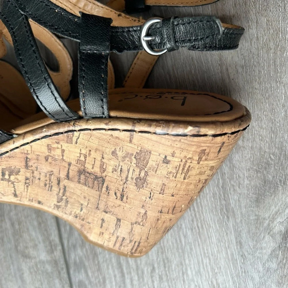BOC Born Concept Black Leather Wedge Heels Sandals - Picture 16 of 16